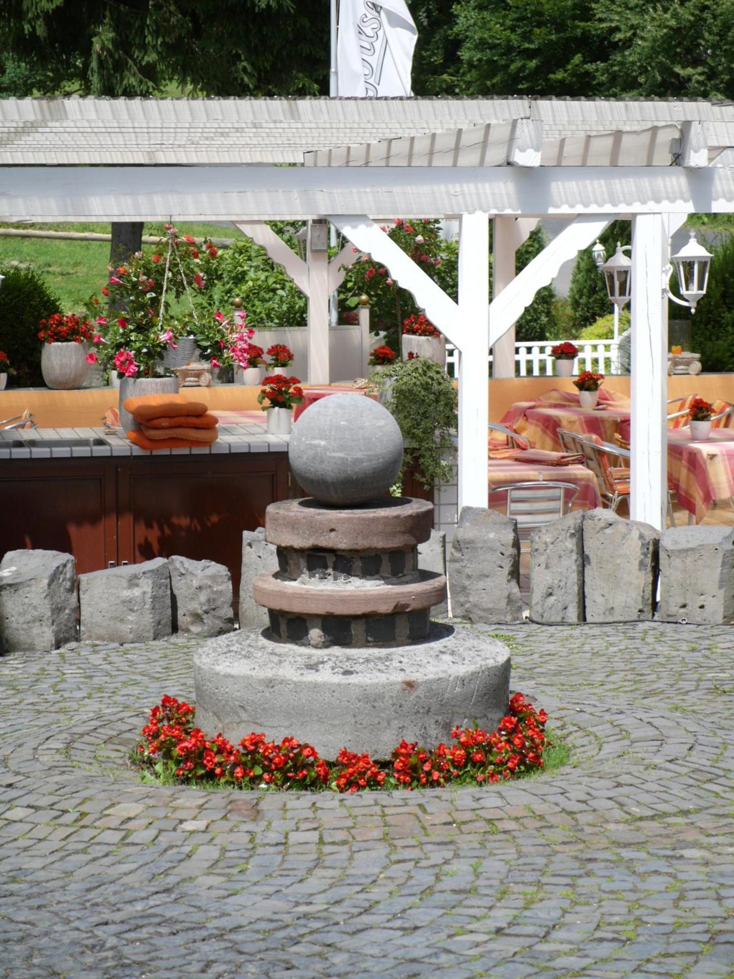 Studentenmuehle Hotel - Restaurant Nomborn Экстерьер фото
