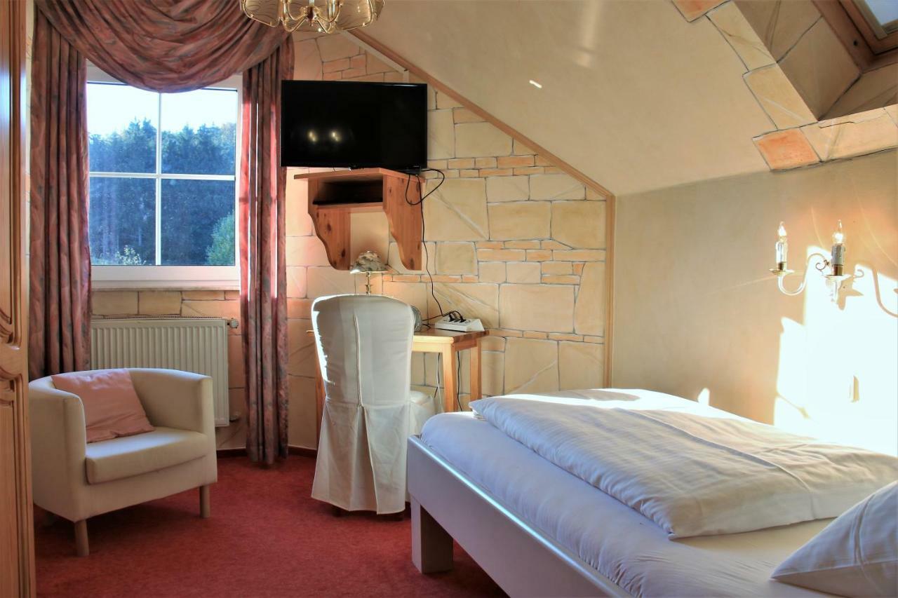 Studentenmuehle Hotel - Restaurant Nomborn Экстерьер фото
