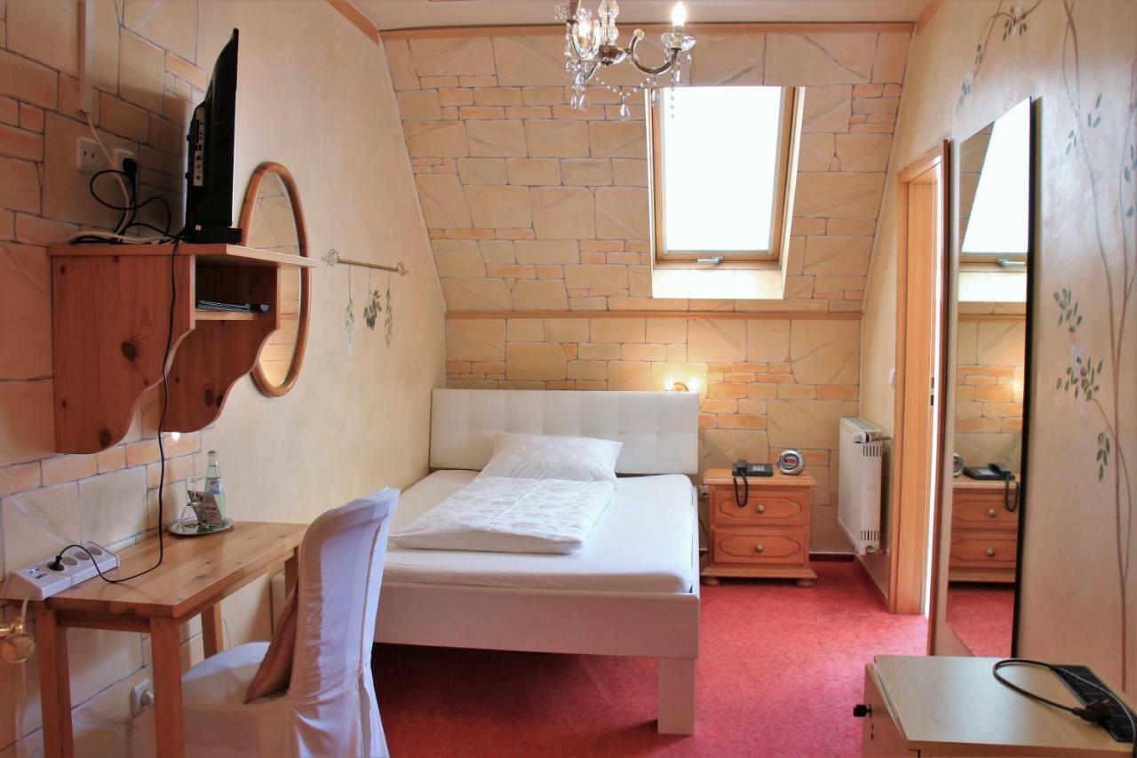 Studentenmuehle Hotel - Restaurant Nomborn Экстерьер фото